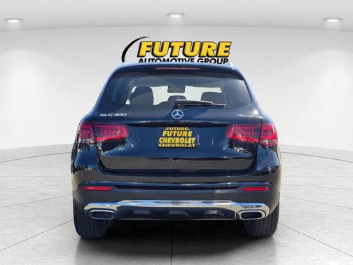 Black 2022 Mercedes-Benz GLC 300 4MATIC