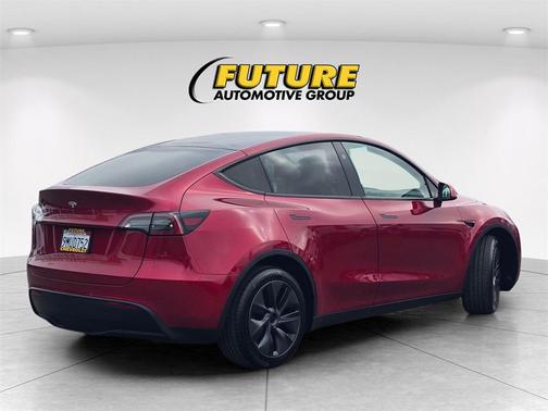 2024 Tesla Model Y Base