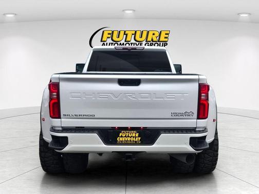 Iridescent Pearl Tricoat 2022 Chevrolet Silverado 3500 High Country