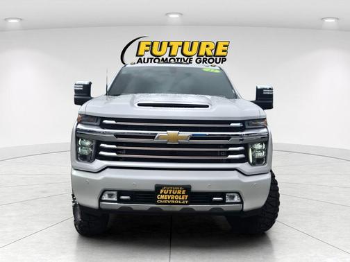 Iridescent Pearl Tricoat 2022 Chevrolet Silverado 3500 High Country