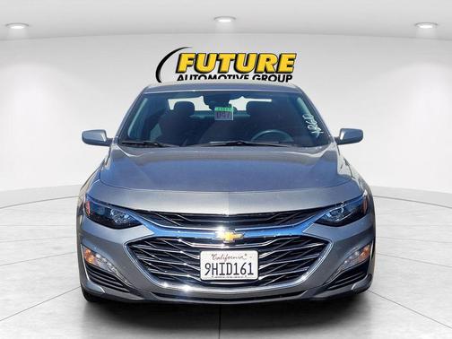 Sterling Gray Metallic 2024 Chevrolet Malibu FWD 1LT