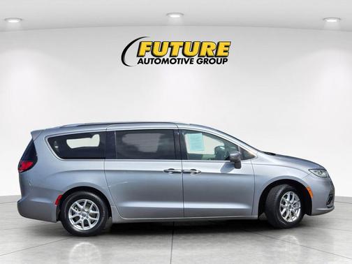 Billet Silver Metallic 2021 Chrysler Pacifica Touring L