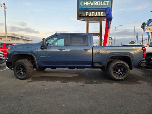 2026 Chevrolet Silverado 2500 Custom