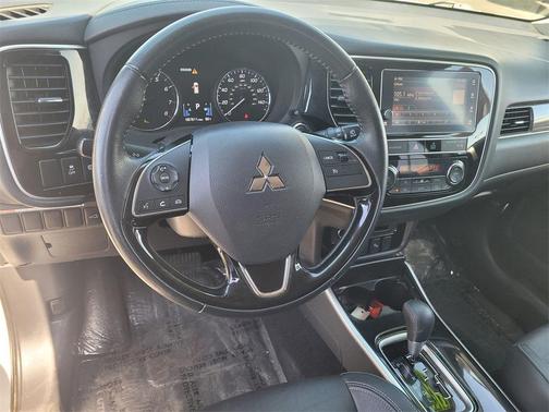 2019 Mitsubishi Outlander SEL