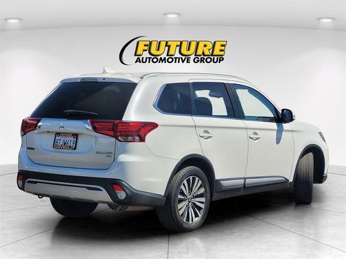 2019 Mitsubishi Outlander SEL