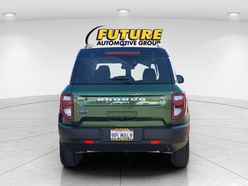 Eruption Green Metallic 2024 Ford Bronco Sport Outer Banks