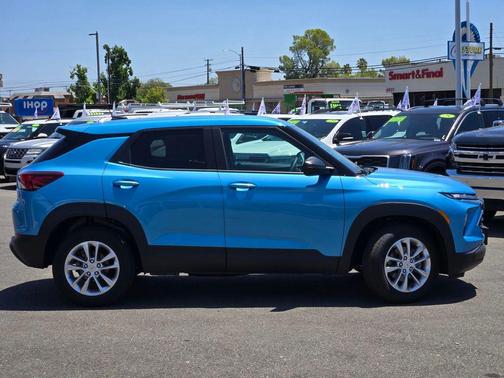 Marina Blue Metallic 2026 Chevrolet Trailblazer LS