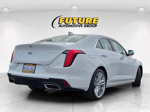 2023 Cadillac CT4 Premium Luxury