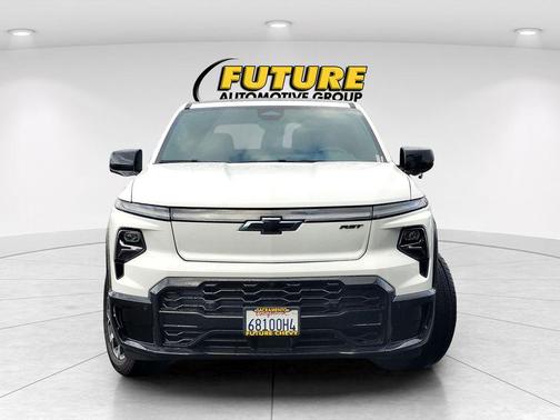 Summit White 2025 Chevrolet Silverado EV RST