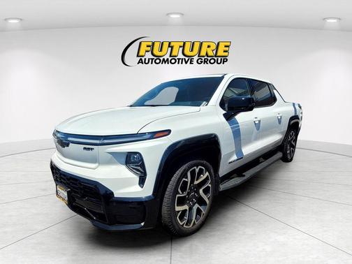 Summit White 2025 Chevrolet Silverado EV RST