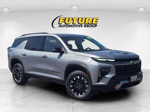 Sterling Gray Metallic 2026 Chevrolet Traverse AWD Z71