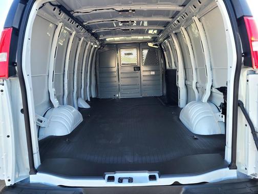 2025 Chevrolet Express 2500 RWD 2500 Extended Wheelbase WT