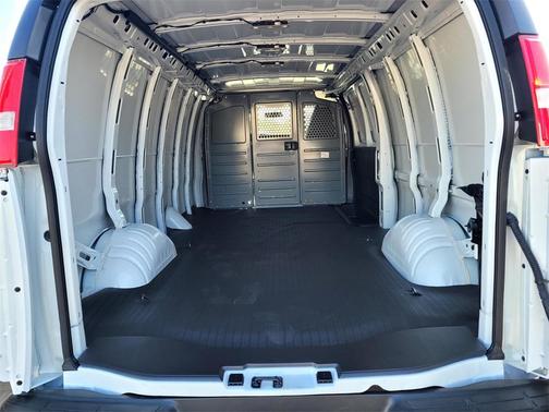 2025 Chevrolet Express 2500 RWD 2500 Extended Wheelbase WT