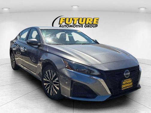 Gun Metallic 2023 Nissan Altima 2.5 SV