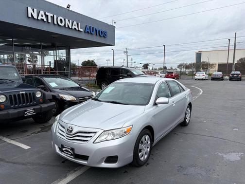 2010 Toyota Camry LE