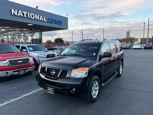 2013 Nissan Armada SV