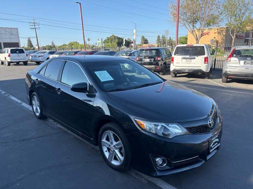 2012 Toyota Camry SE