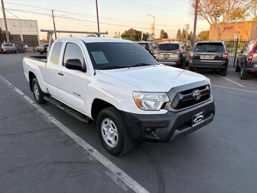 2013 Toyota Tacoma Base