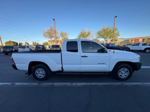 2013 Toyota Tacoma Base