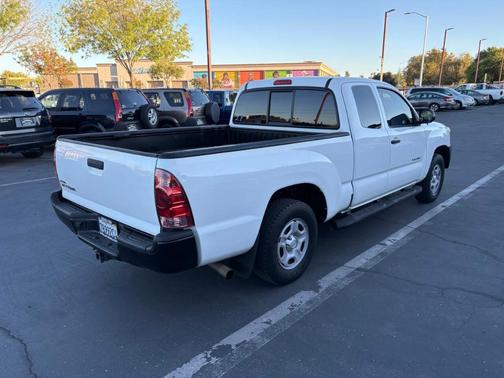 2013 Toyota Tacoma Base
