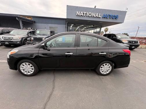 2017 Nissan Versa 1.6 SV