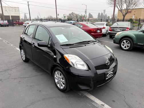 2011 Toyota Yaris Base