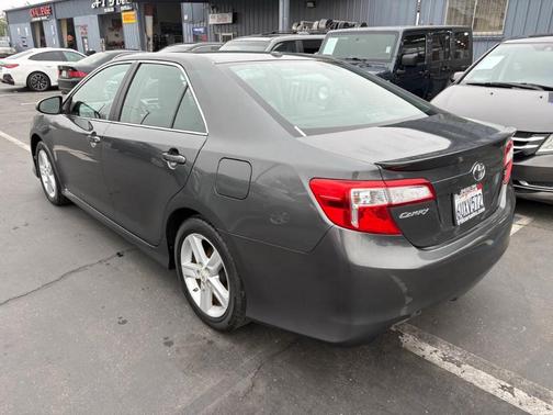 2012 Toyota Camry SE