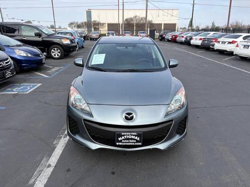 2013 Mazda Mazda3 i Touring