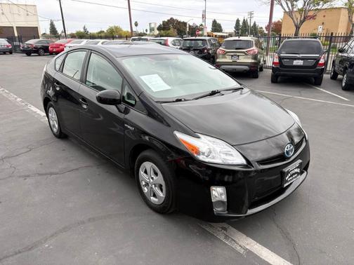 2011 Toyota Prius I