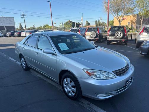 2002 Toyota Camry LE