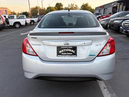 2016 Nissan Versa 1.6 SV