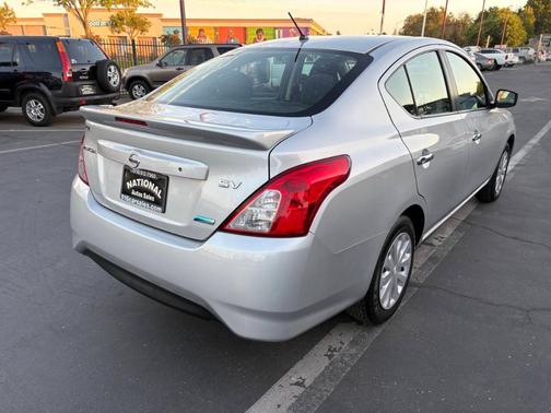 2016 Nissan Versa 1.6 SV