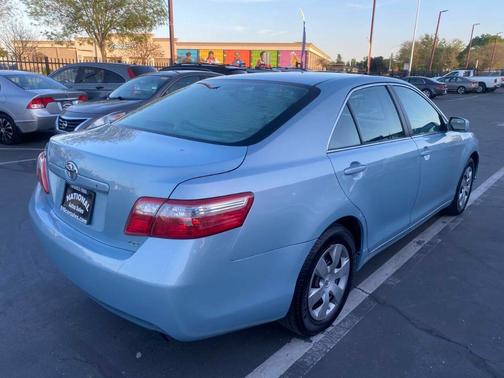 2009 Toyota Camry LE