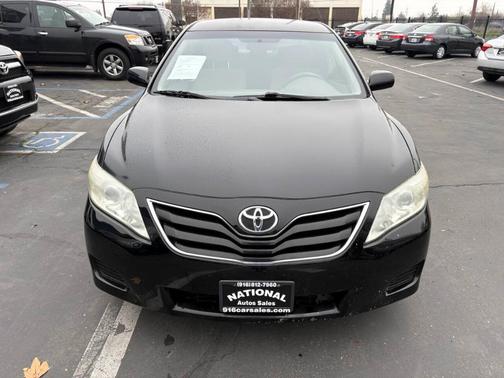 2010 Toyota Camry LE