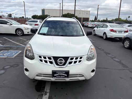 Pearl White 2015 Nissan Rogue Select S