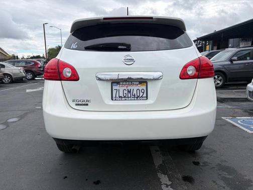 Pearl White 2015 Nissan Rogue Select S