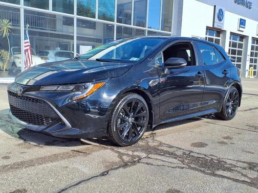 2022 Toyota Corolla Hatchback SE Nightshade
