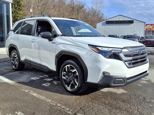 2025 Subaru Forester Hybrid Premium