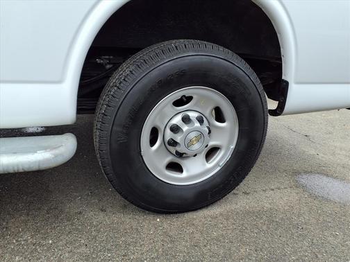 2024 Chevrolet Express 2500 Work Van