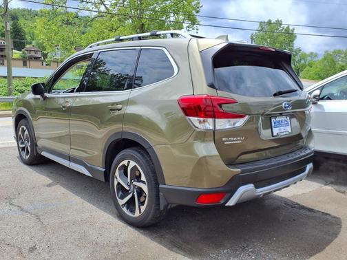 2022 Subaru Forester Touring