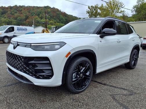 2025 Volkswagen Tiguan 2.0T SE R-Line Black
