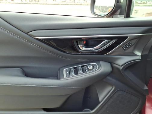 2025 Subaru Outback Touring