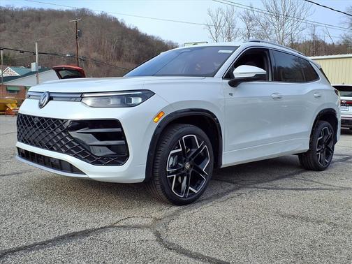 2026 Volkswagen Tiguan 2.0T SEL R-Line