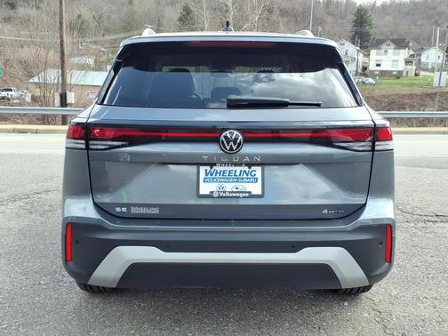 2025 Volkswagen Tiguan 2.0T SE