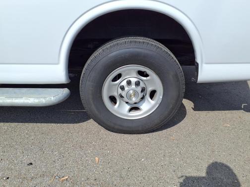2023 Chevrolet Express 2500 Work Van