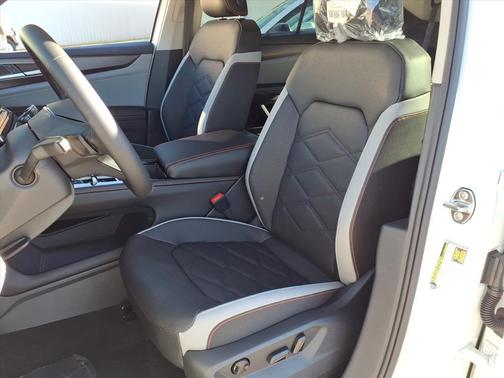 2026 Volkswagen Atlas PEAK EDITION