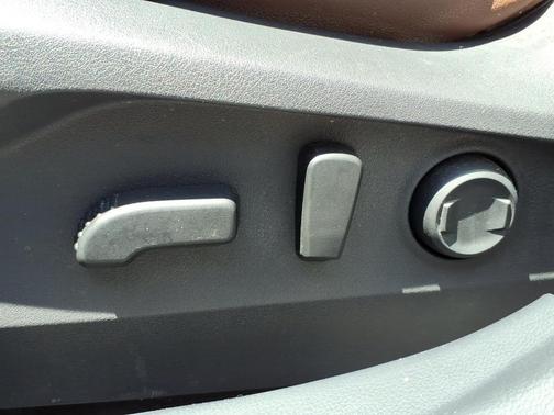 Crystal Black Silica 2022 Subaru Outback Touring