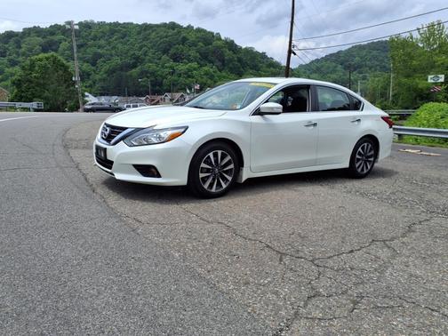2017 Nissan Altima 2.5 SV