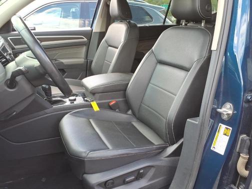 Tourmaline Blue Metallic 2023 Volkswagen Atlas 3.6L SE w/Technology