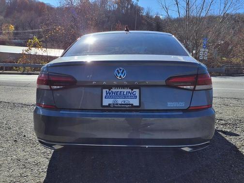 2022 Volkswagen Passat 2.0T SE